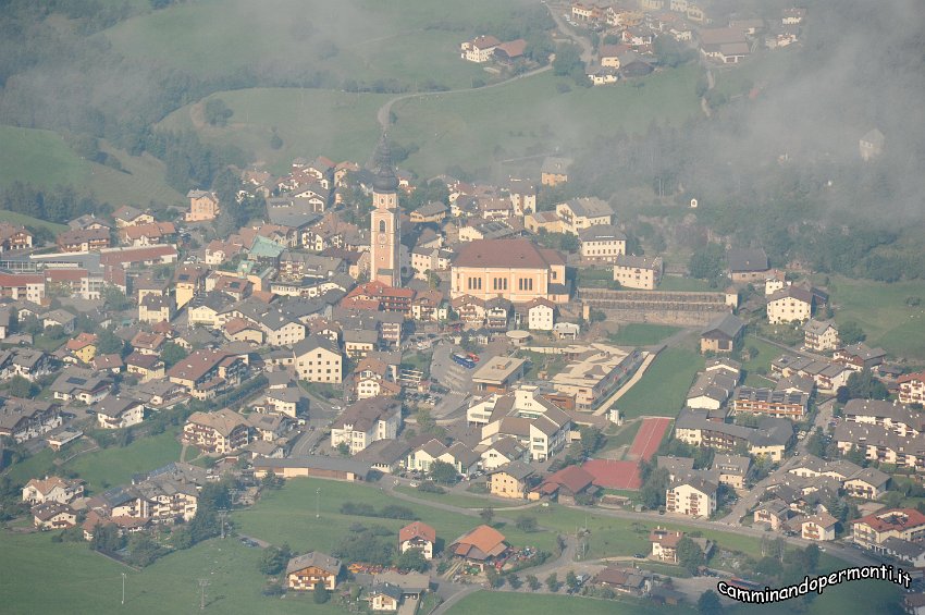 026 Zoom su Castelrotto.JPG